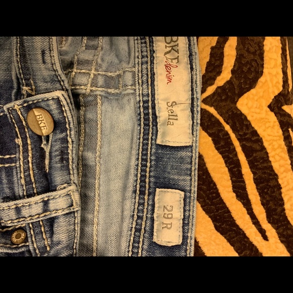 Jeans - Picture 3 of 6